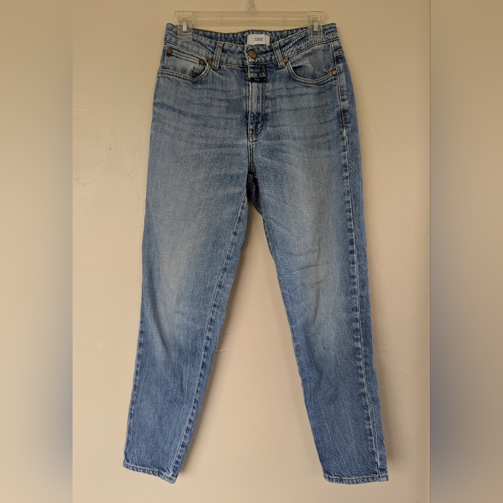 Closed Light Blue/Indigo Jeans (SIZE 27)